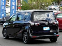 Photo of the vehicle Toyota Sienta