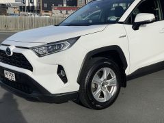 Photo of the vehicle Toyota RAV4