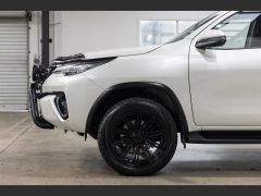 Photo of the vehicle Toyota Fortuner