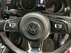 Photo of the vehicle Volkswagen Golf