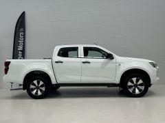 Photo of the vehicle Isuzu D-Max