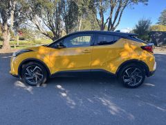 Photo of the vehicle Toyota C-HR