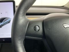 Photo Tesla Model 3  2021