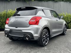 Photo of the vehicle Suzuki Swift