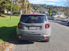 Photo of the vehicle Jeep Renegade