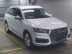 Photo of the vehicle Audi Q7