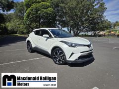 Photo of the vehicle Toyota C-HR