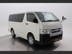 Photo of the vehicle Toyota HiAce