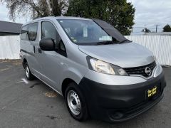 Photo of the vehicle Nissan NV200