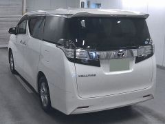 Photo of the vehicle Toyota Vellfire