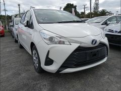 Photo of the vehicle Toyota Vitz