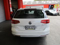 Photo of the vehicle Volkswagen Passat