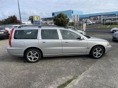 Photo of the vehicle Volvo V70