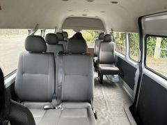 Photo of the vehicle Toyota HiAce