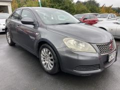 Photo of the vehicle Suzuki Kizashi