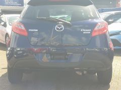 Photo of the vehicle Mazda Demio