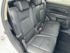 Photo of the vehicle Mitsubishi Outlander