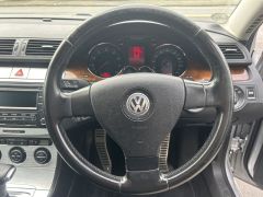 Photo of the vehicle Volkswagen Passat