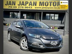 Photo of the vehicle Honda Insight