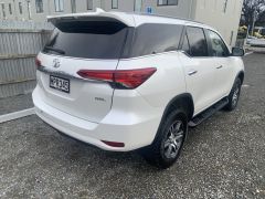 Photo of the vehicle Toyota Fortuner