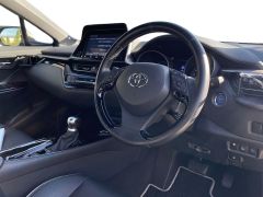 Photo of the vehicle Toyota C-HR