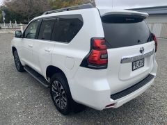 Photo of the vehicle Toyota Land Cruiser Prado