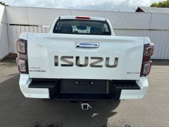 Photo of the vehicle Isuzu D-Max