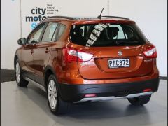 Photo of the vehicle Suzuki SX4