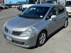 Photo of the vehicle Nissan Tiida