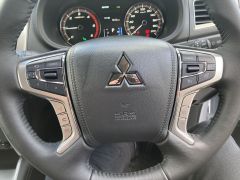 Photo of the vehicle Mitsubishi Triton