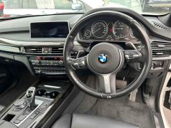 Photo of the vehicle BMW X5