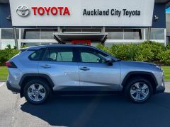 Photo of the vehicle Toyota RAV4