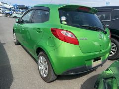 Photo of the vehicle Mazda Demio