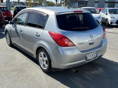 Photo of the vehicle Nissan Tiida