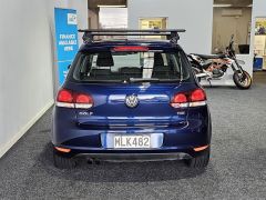 Photo of the vehicle Volkswagen Golf