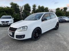 Photo of the vehicle Volkswagen Golf