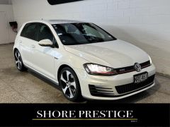 Photo of the vehicle Volkswagen Golf