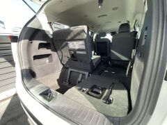 Photo of the vehicle Kia Carnival