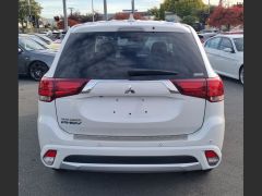 Photo of the vehicle Mitsubishi Outlander