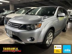 Photo of the vehicle Mitsubishi Outlander