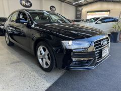 Photo of the vehicle Audi A4