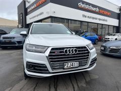 Photo of the vehicle Audi SQ7