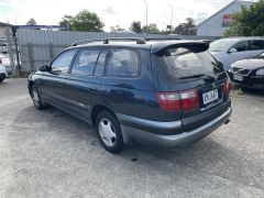 Photo of the vehicle Toyota Caldina