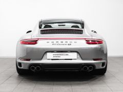 Photo of the vehicle Porsche 911