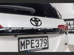 Photo of the vehicle Toyota Fortuner