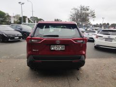 Photo of the vehicle Toyota RAV4