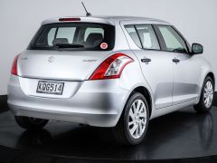 Photo of the vehicle Suzuki Swift