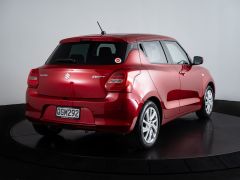 Photo of the vehicle Suzuki Swift