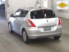 Photo of the vehicle Suzuki Swift