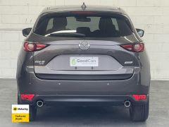 Photo of the vehicle Mazda CX-5